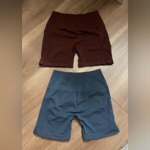 Alphalete Small Biker Shorts in Brown and Dark Gray